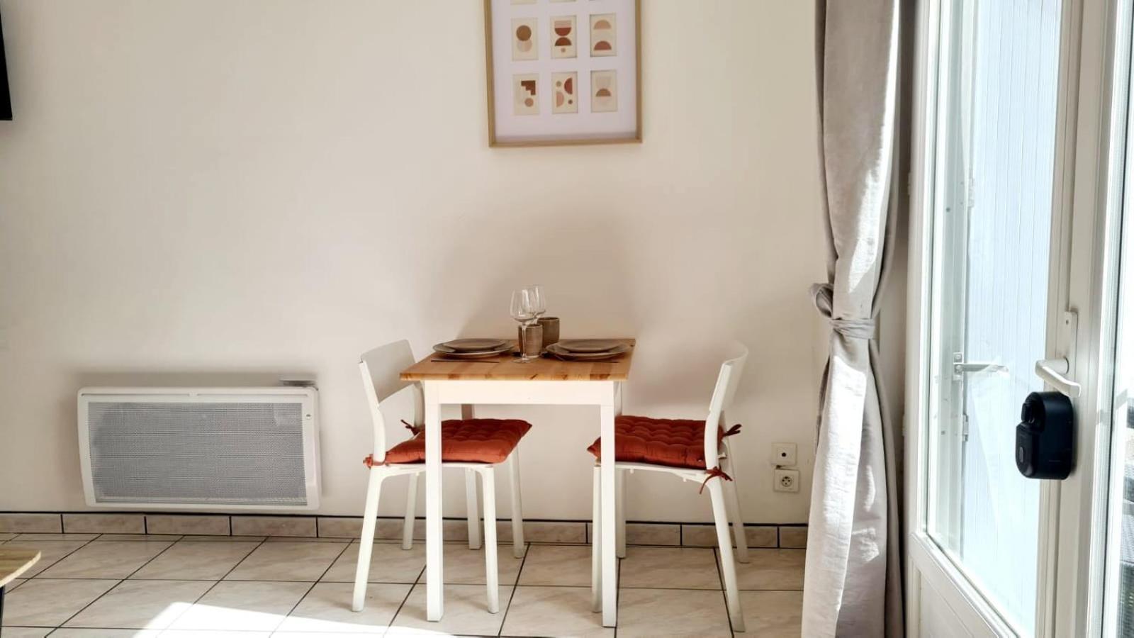 Lamartine - Terrasse Au Apartment